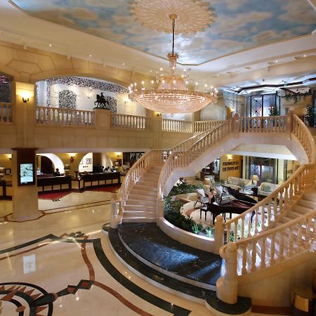 Knight Castle Hotel Дубай Экстерьер фото Lobby