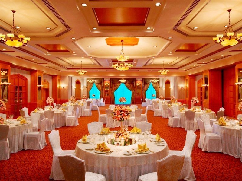 Knight Castle Hotel Дубай Экстерьер фото The Royal Ballroom